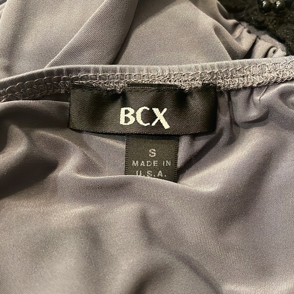 DETAILED EMBELLISHED TANK - Picture 6 of 6